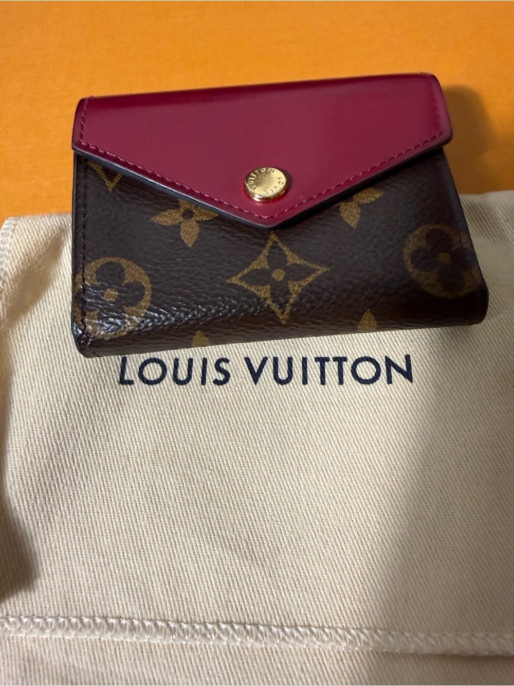 Louis Vuitton Monogram Wallet Cerise, 🍒
Box and dust bag included